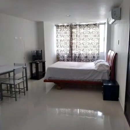 Beautiful Loft Apartment, El Laguito, Apartamento